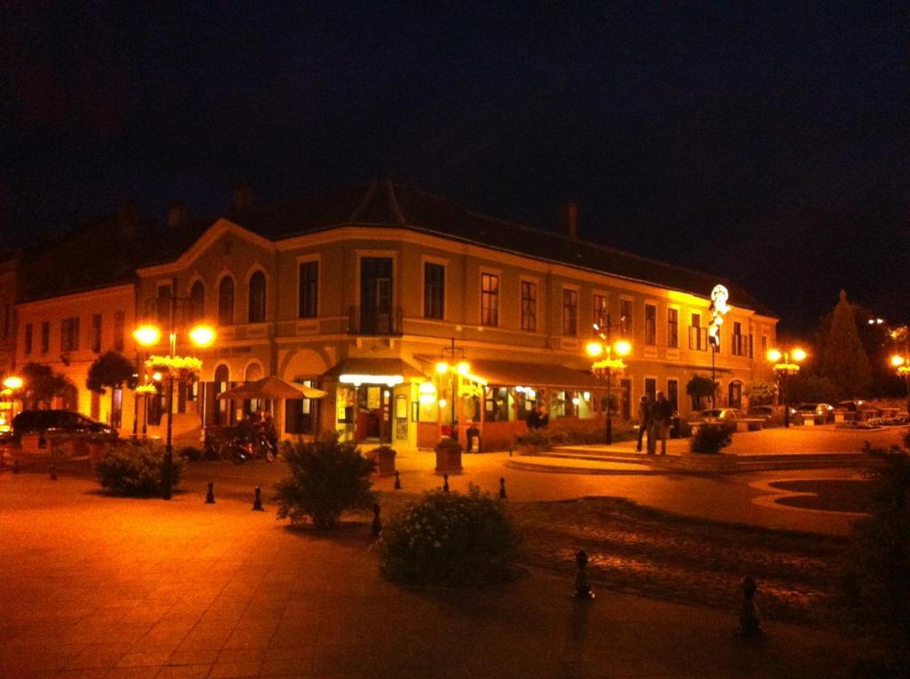 Arany Strucc Hotel Kőszeg Exterior foto